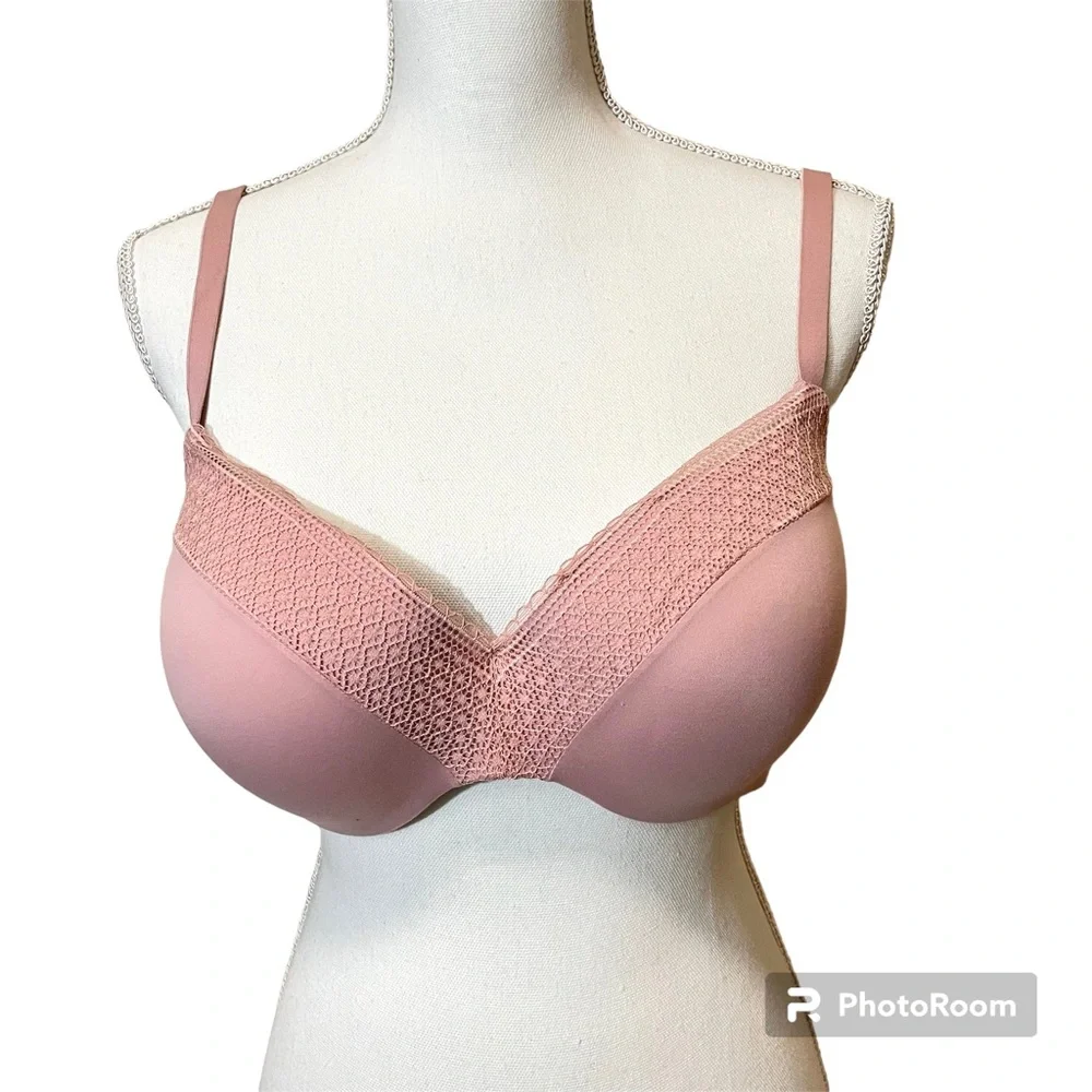 Incredible by Victoria’s Secret Lined Demi Bra - Picture 2 of 11